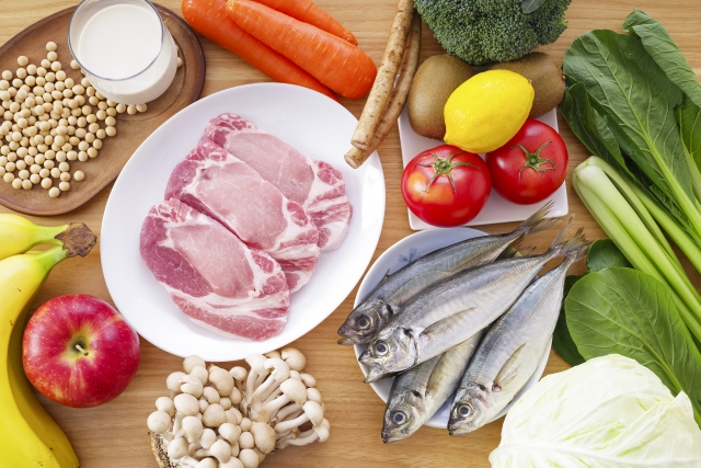 肉や魚、野菜などの食材